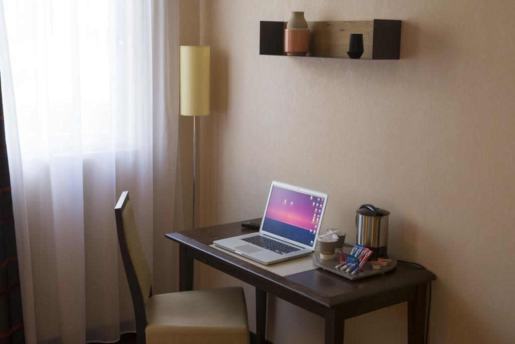Hotel Mercure Rennes Cesson Oda fotoğraf